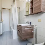Apartman 2 Bedroom Awesome In