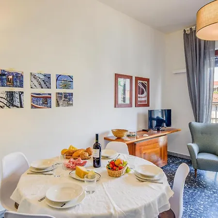 Apartment Stunning In *